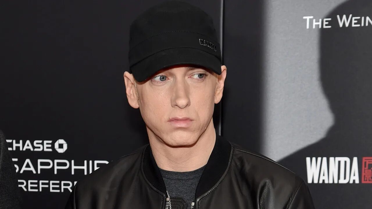 Эминем сейчас 2025 сколько лет. Эминем 2025. эминем в 2025 году. eminem 2025 фото. эминем 2012.
