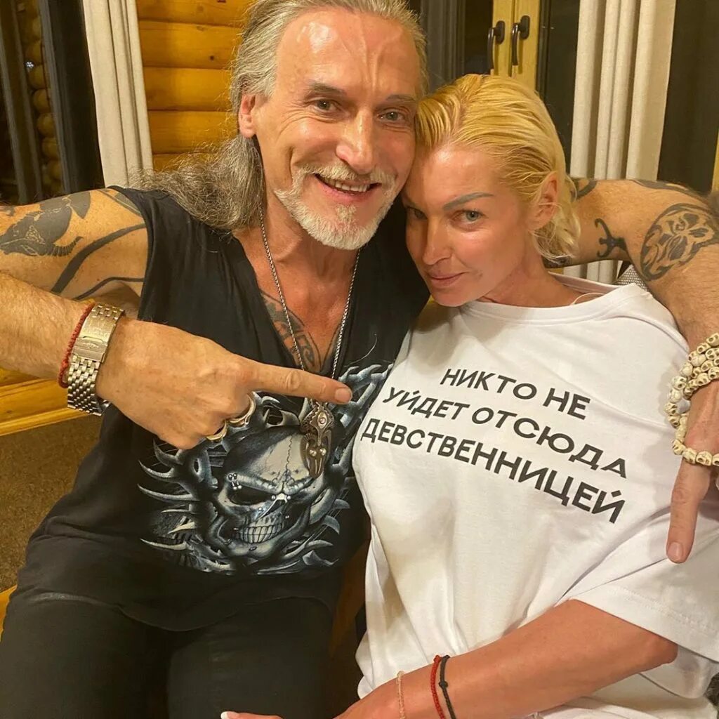 Анастасия волочкова и джигурда. Анастасия волочкова и никита джигурда. Ролик джигурда и волочкова последний. Анастасия волочкова с джигурдой. Никита джигурда и волочкова.