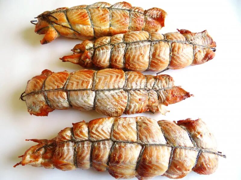 Срок хранения копченой рыбы. Какая температура копчения сала горячего копчения. Упаковка для рыбы горячего копчения. Срок хранения копченой рыбы. Таблица копчения рыбы коптильная.