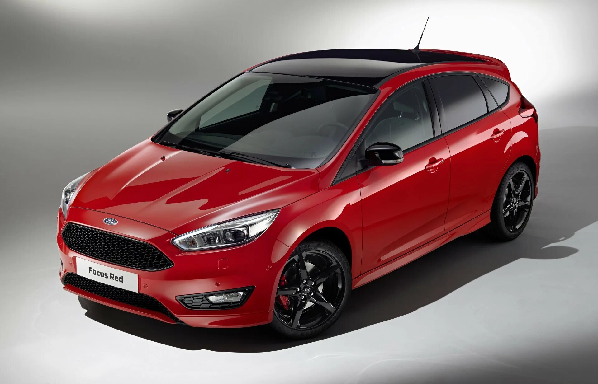 Машина форд фото. Ford Focus 2015 Red. Ford Focus 3 Restyling Red. Форд фокус 2015 красный. Ford Focus 10.