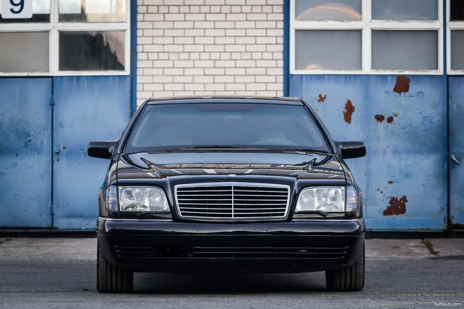 Https w140. Mercedes w140 s600. Мерседес s600 w140 кабан. Мерседес s140. Мерседес Бенц s600 w140.