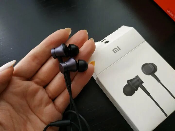 Наушники xiaomi mi in ear basic. Xiaomi mi in-ear headphones basic. xiaomi mi in-ear basic. наушники 3.5 xiaomi mi in-ear headphones basic черные. ачх xiaomi mi in-ear headphones basic.