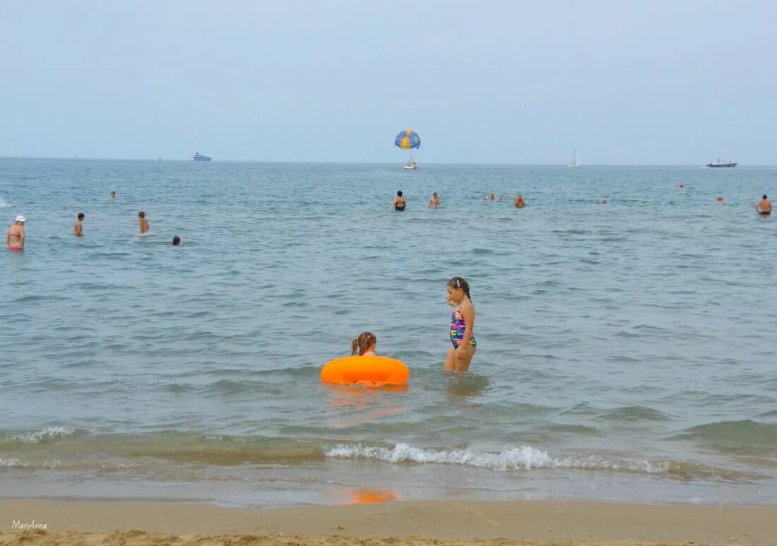 Анапа июнь 23. Анапа морская вода. Опасности в море в Анапе. Анапа купание запрещено. Дети Анапа купание запрещено.