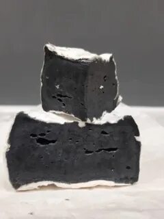 Черный сыр
