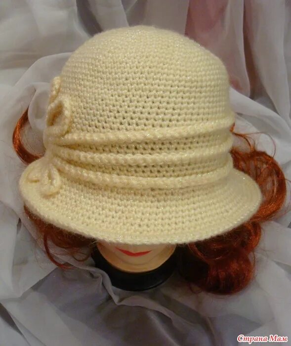 Шляпа женская вязаная. Вязаная шляпа. Шапка робин гуда. Шапочка-шляпка робин гуд. Шляпка вязаная спицами.