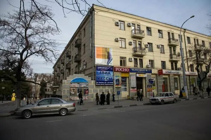 Советов 42 бц черноморский. Жк пик новороссийск. Бц черноморский новороссийск. Гайдара 31. Гостиница новороссийск фото.