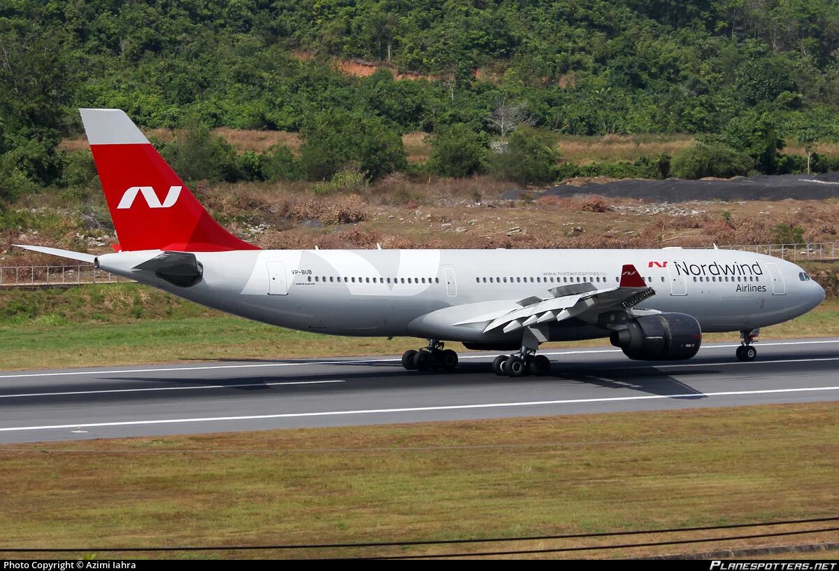 Аэробус а330-200 салон. Airbus a330 nordwind. Аэробус а330 северный ветер. Аэробус 330 300 норд винд. Аэробус 330 300 норд винд.