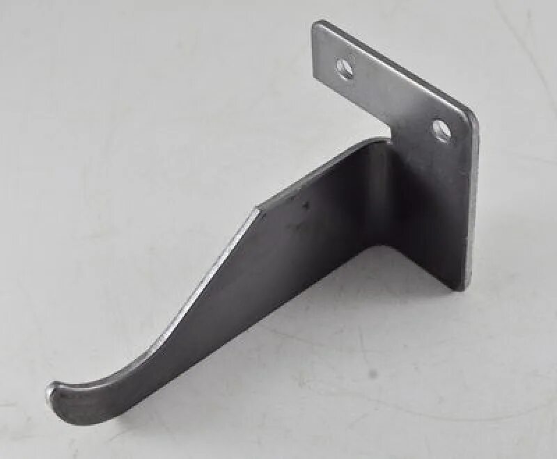 Кронштейн для чугунного радиатора мс-140. Крепеж ножек ванны soisson160. Крепление чугунных. Крепление чугунных. Радиатора (анкерный).