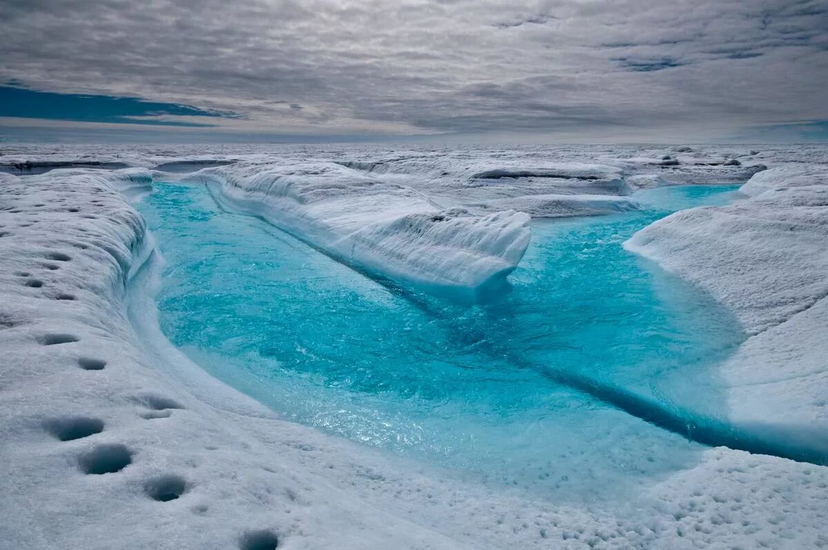В ледниках содержится вода
