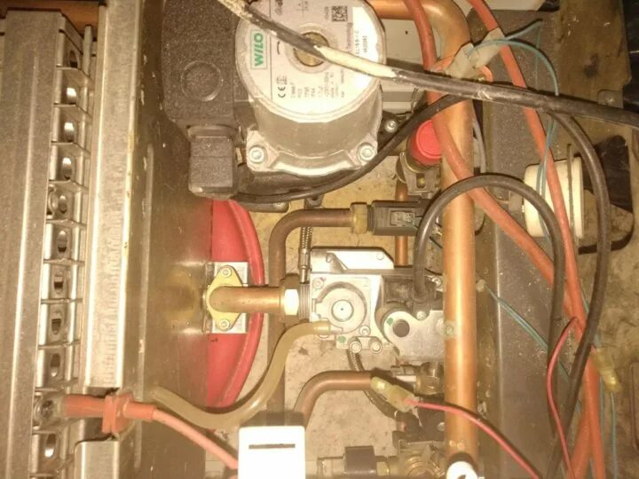 Котел baxi main 24 ошибки. Котёл baxi main 24 fi. котел бакси 24 фи без крышки.