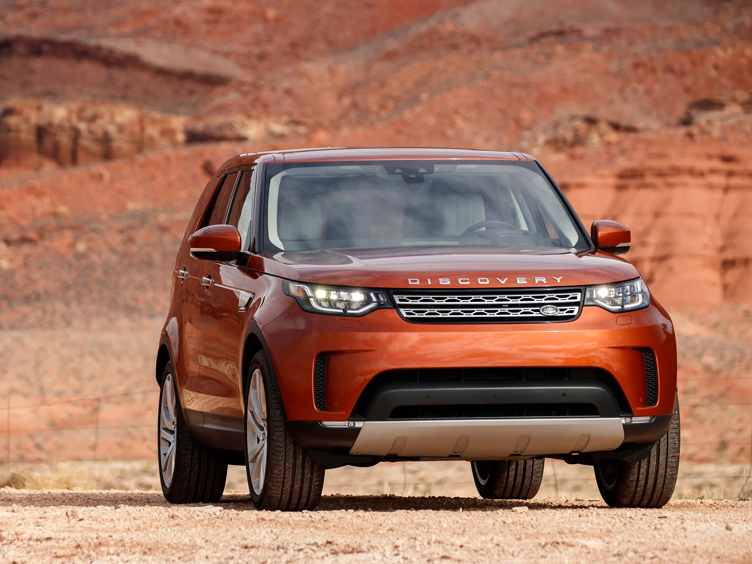Ленд ровер дискавери спорт 2016 оранжевый. Discover us. Land rover discovery. Discover us. Discover us.