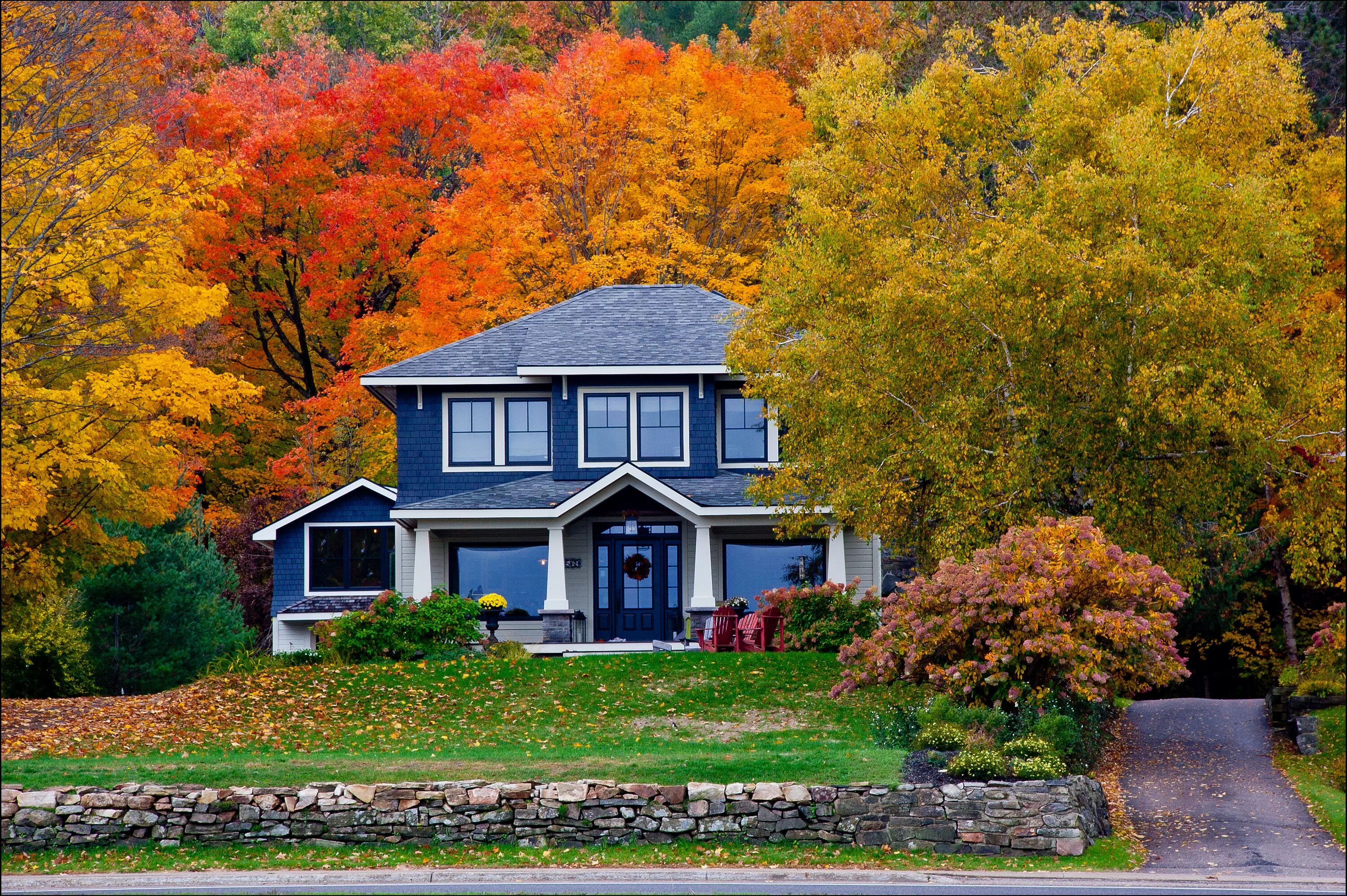 Осенний дома