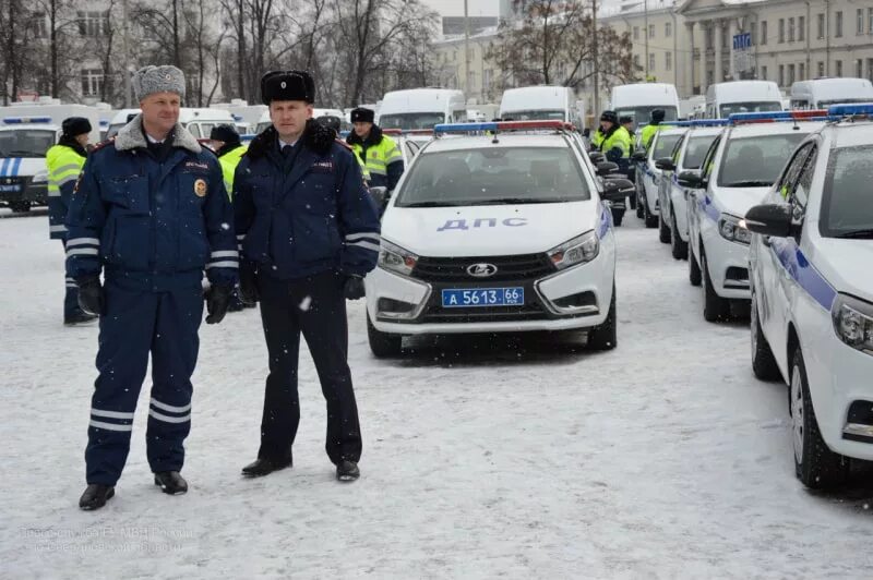 Полиция ДПС Екатеринбург. Полицейские машины в Екатеринбурге. Гибдд свердловской телефон