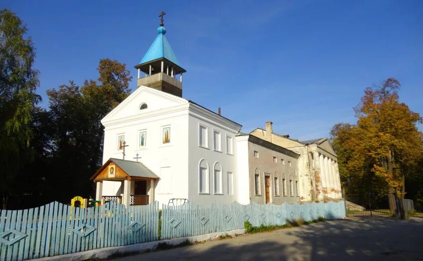 Церковь воскресенское нижегородская область. Церковь воскресенское нижегородская область. Озеро светлояр нижегородская область село владимирское. Воскресенская церковь нижегородская область. Храм на озере светлояр нижегородская область.
