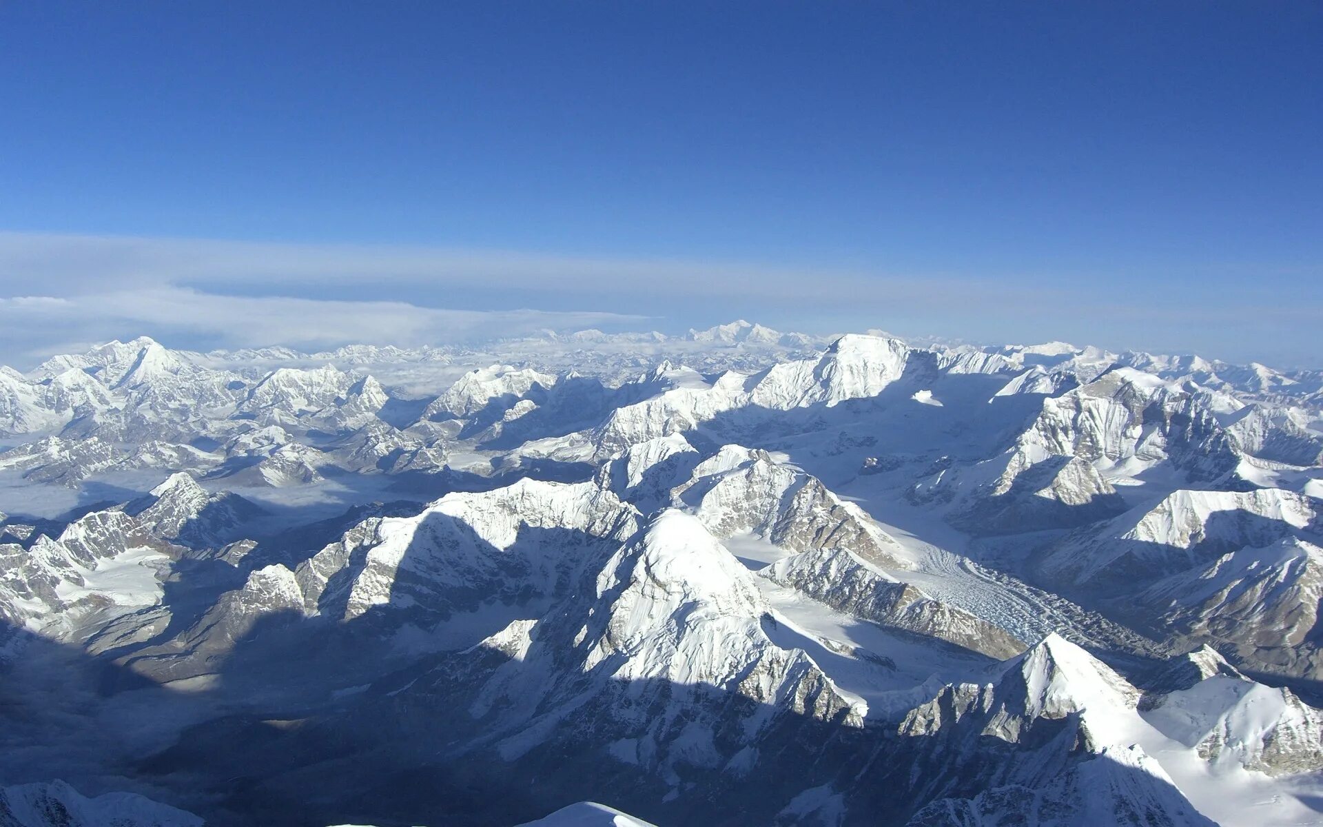 Эльбрус альп. Вершины Джомолунгма и Эльбрус. Вершины: Джомолунгма (Эверест), Эльбрус.. Альпы и Гималаи. Гималаи Эльбрус.