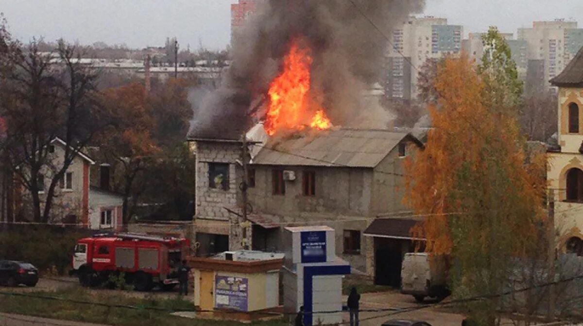 Пожар в Воронеже. Пожары в Воронежской области. Пожар в Воронеже сейчас. Пожар Воронежае сейчас.