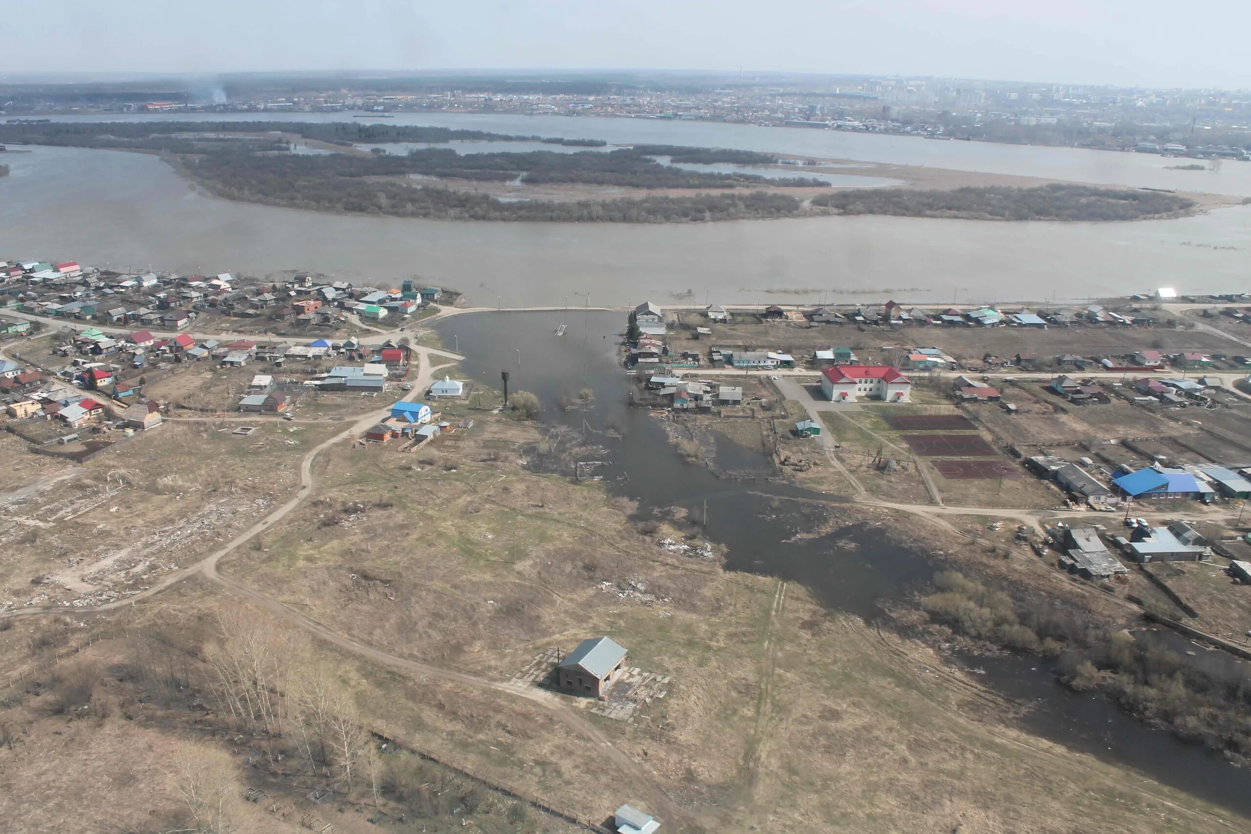 Уровень воды в оби. Никольское Томская область. Уровень воды в Оби в Кругликово в 2015 году. Уровень воды в Тегульдете на. Абинск паводковая обстановка.