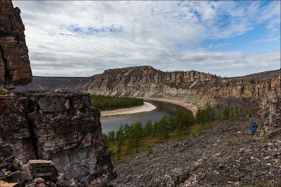 Расположения щитов алданский анабарский. Плато Анабар Анабарское плато. Сибирь Анабарское плато река Джогджо. Плато Анабар река Котуйкан. Анабарский щит плато Путорана