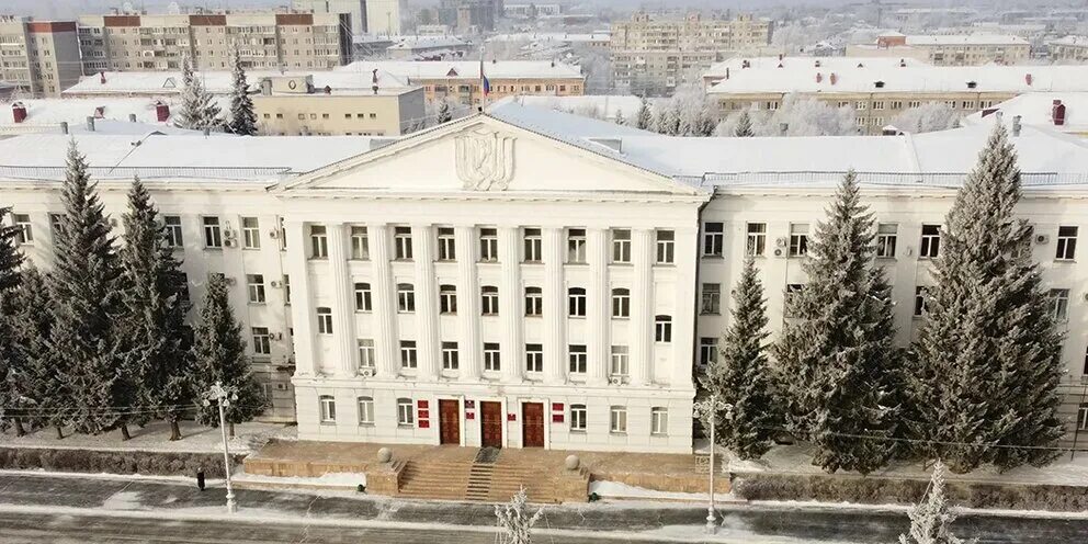 Курган ру новости сегодняшний выпуск. Курган свердловская область. На куйбышева провалился асфальт. Ура. Площадь ленина курган.