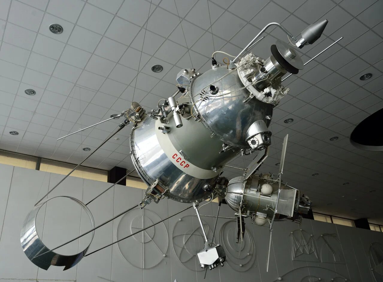 спутник космос 5. корабль спутник 5. спутник космос 5. спутник-5 космический аппарат. спутник космос 5.