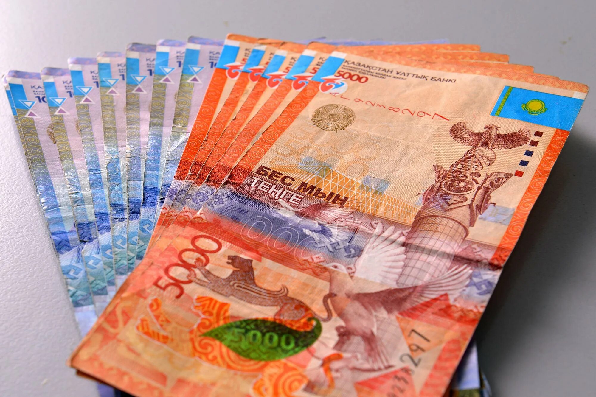 Тенге. Деньги рк. Деньги рк. Современные деньги тенге. Казахские деньги.