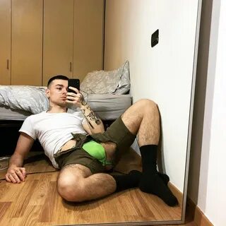 Guy slips his dick in man legs - Best adult videos and photos.