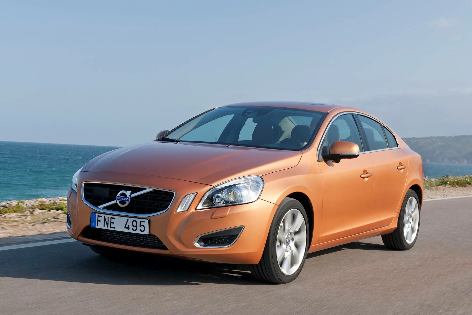 Volvo s60 размеры. Вольво s60 2012. Вольво s60 2012г. Volvo s60 седан 2010. Вольво s60 2010.