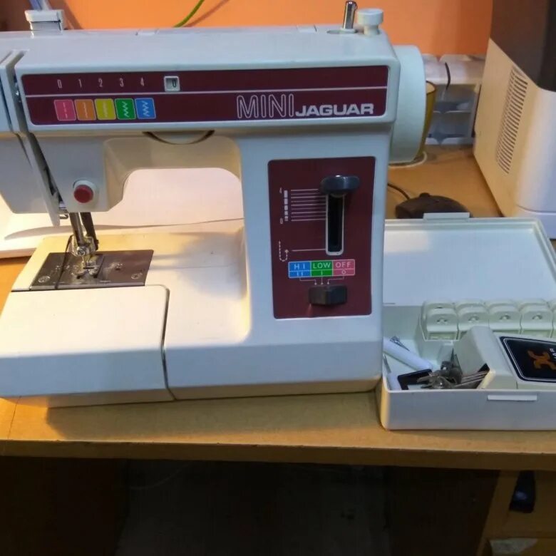 Швейная mini jaguar. Jaguar mini 492. jaguar mini 493.