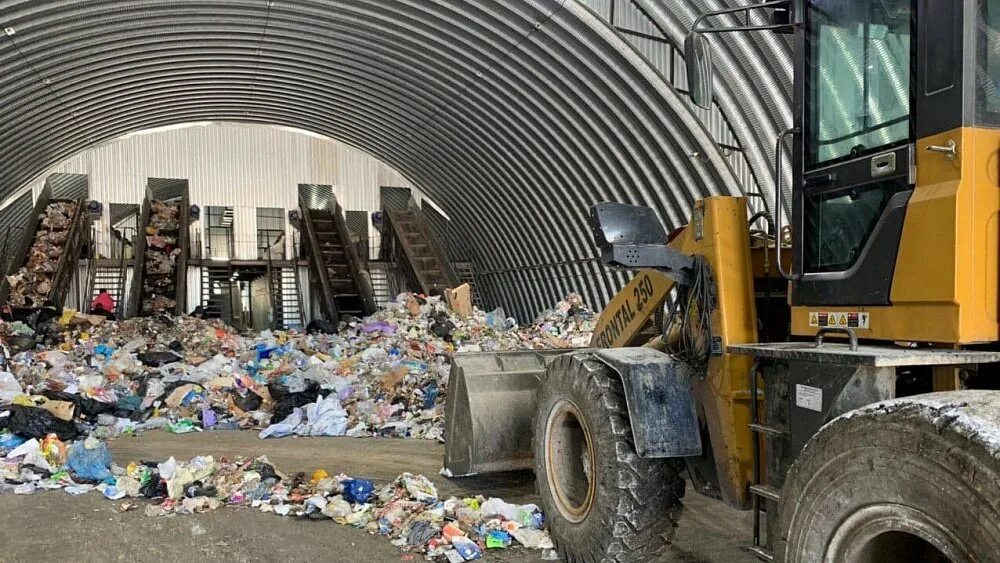 2 тонны угля. Огромная куча мешков. Щебень гравийный 20 40 куча. Тонна кокаина. Тонна многое.