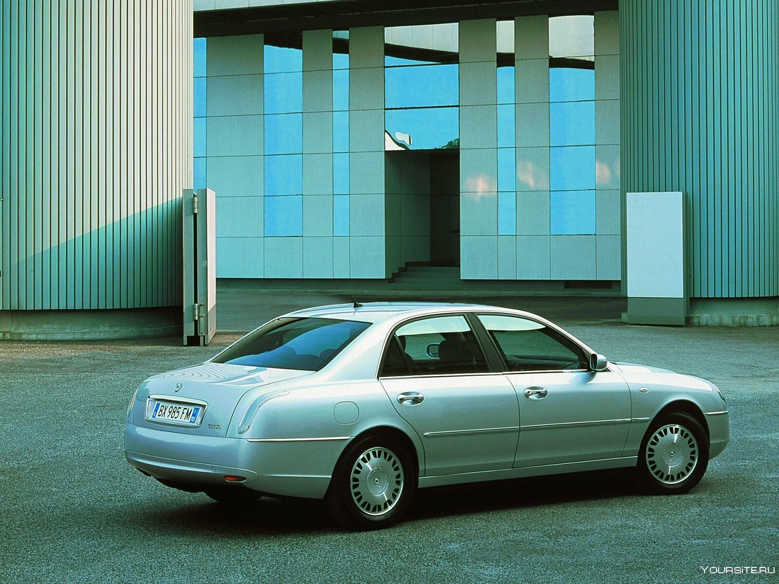 Лянча автомобиль 2024. Автомобиль Lancia thesis. 2002 Lancia thesis. Lancia 2002. Lancia thesis 2.0 МТ, 2003.