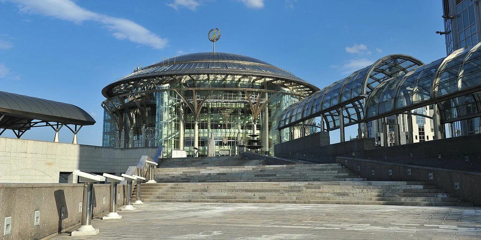 Москва, космодамианская наб. Космодамианская набережная 52 стр 8 дом музыки. Космодамианская набережная 52 стр 8. Ммдм москва. 8.