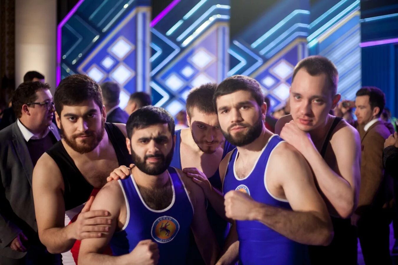 Команда квн борцы сургут. Команда квн борцы сургут. Северный десант команда борцы. Команда квн борцы сургут. Рухин борцы.