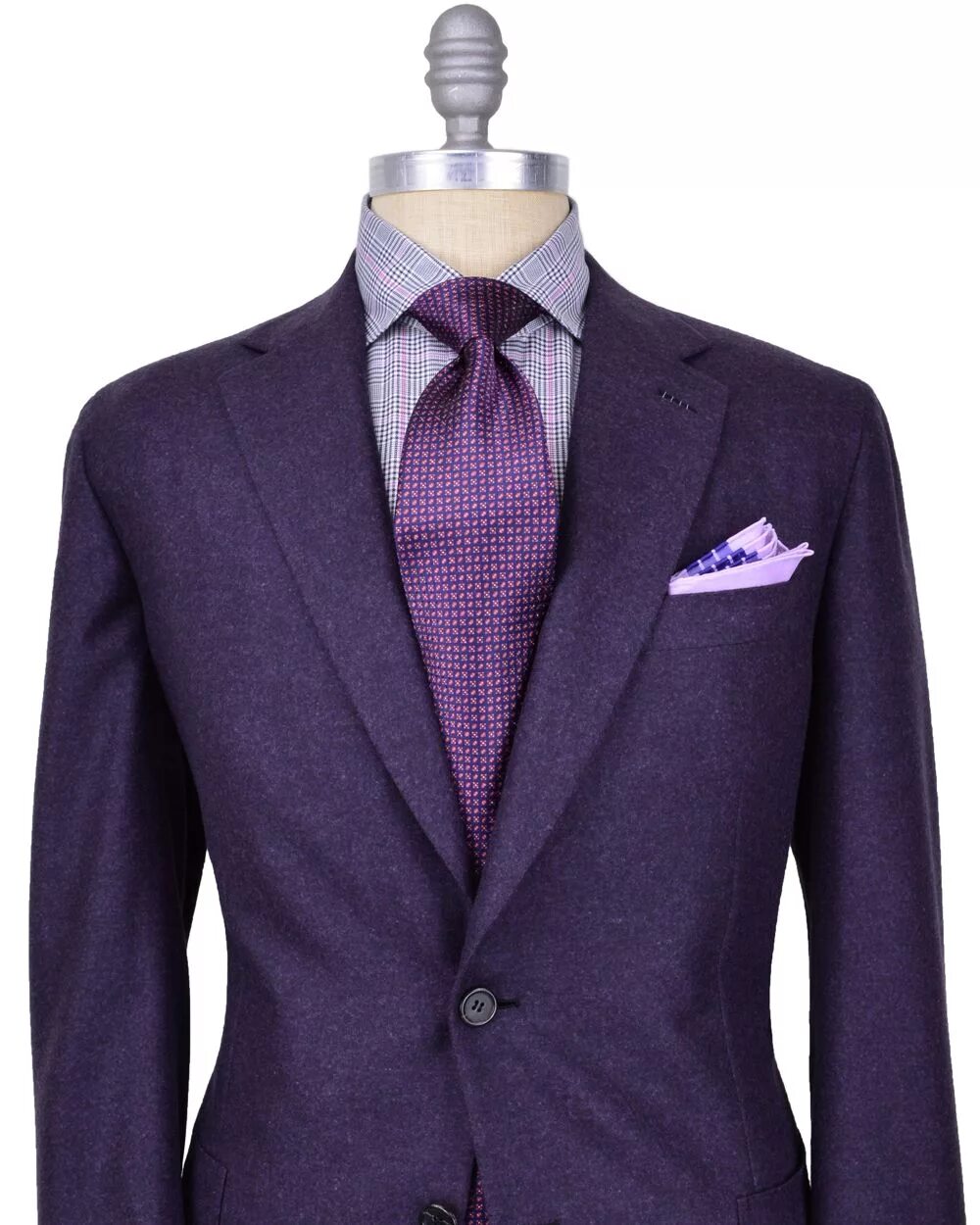 Сине фиолетовый костюм. Костюм бриони мужской. isaia блейзер purple. purple blazer хайрайс. фиолетовый костюм.