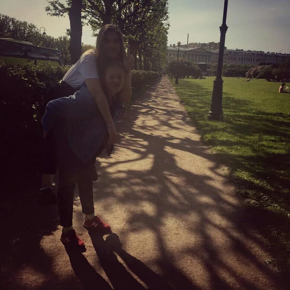 песня а меня везут под сирены вой