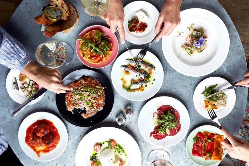 Itching plates. All day dining а-ля. sharing plates. plates.