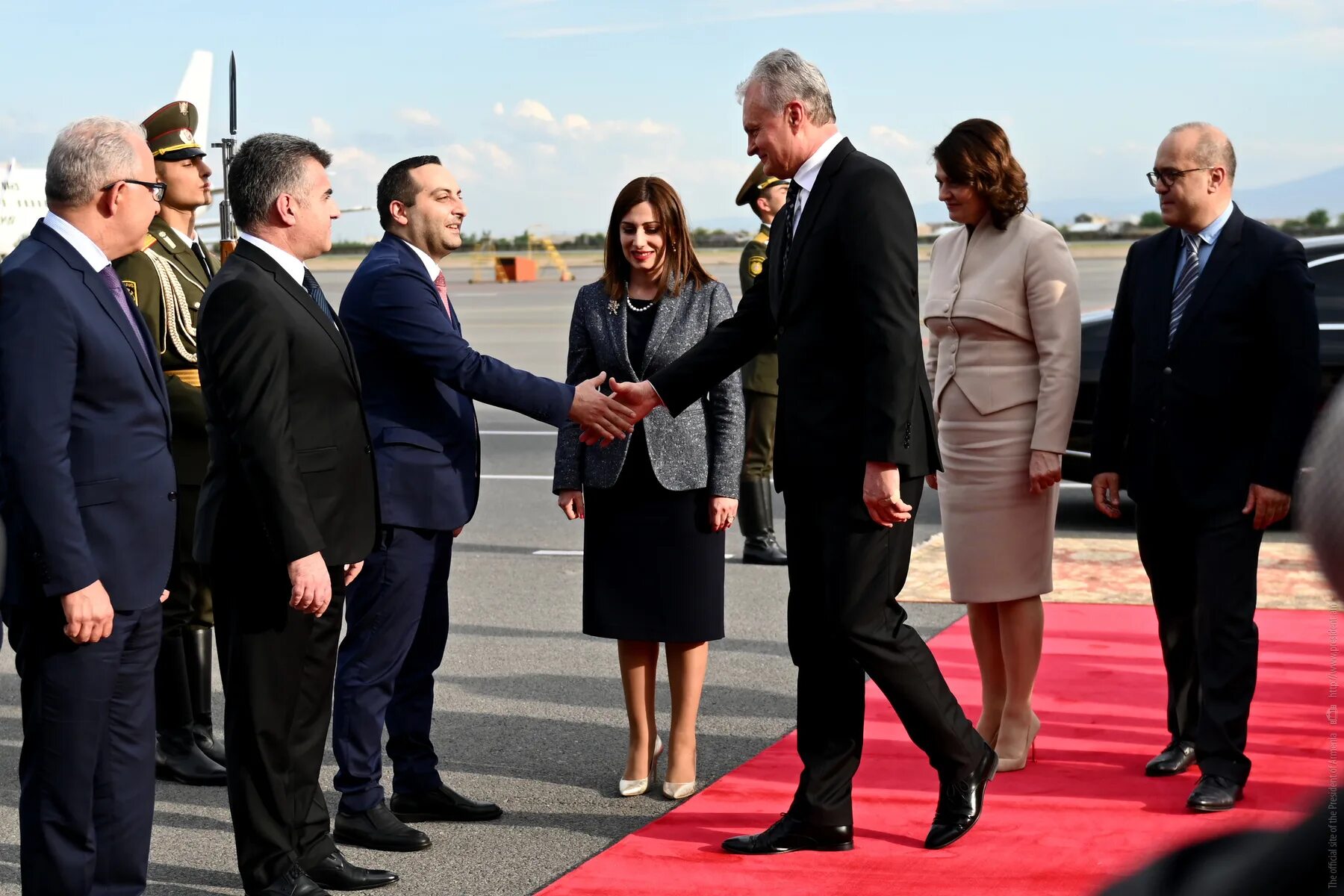 Lithuanian President Nauseda. Армения литва