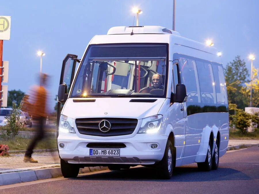 Спринтер екатеринбург. Mercedes-Benz Sprinter City 77. Mercedes-Benz Sprinter 2014. Мерседес Спринтер Сити 77. Mercedes Mercedes Sprinter 2014.