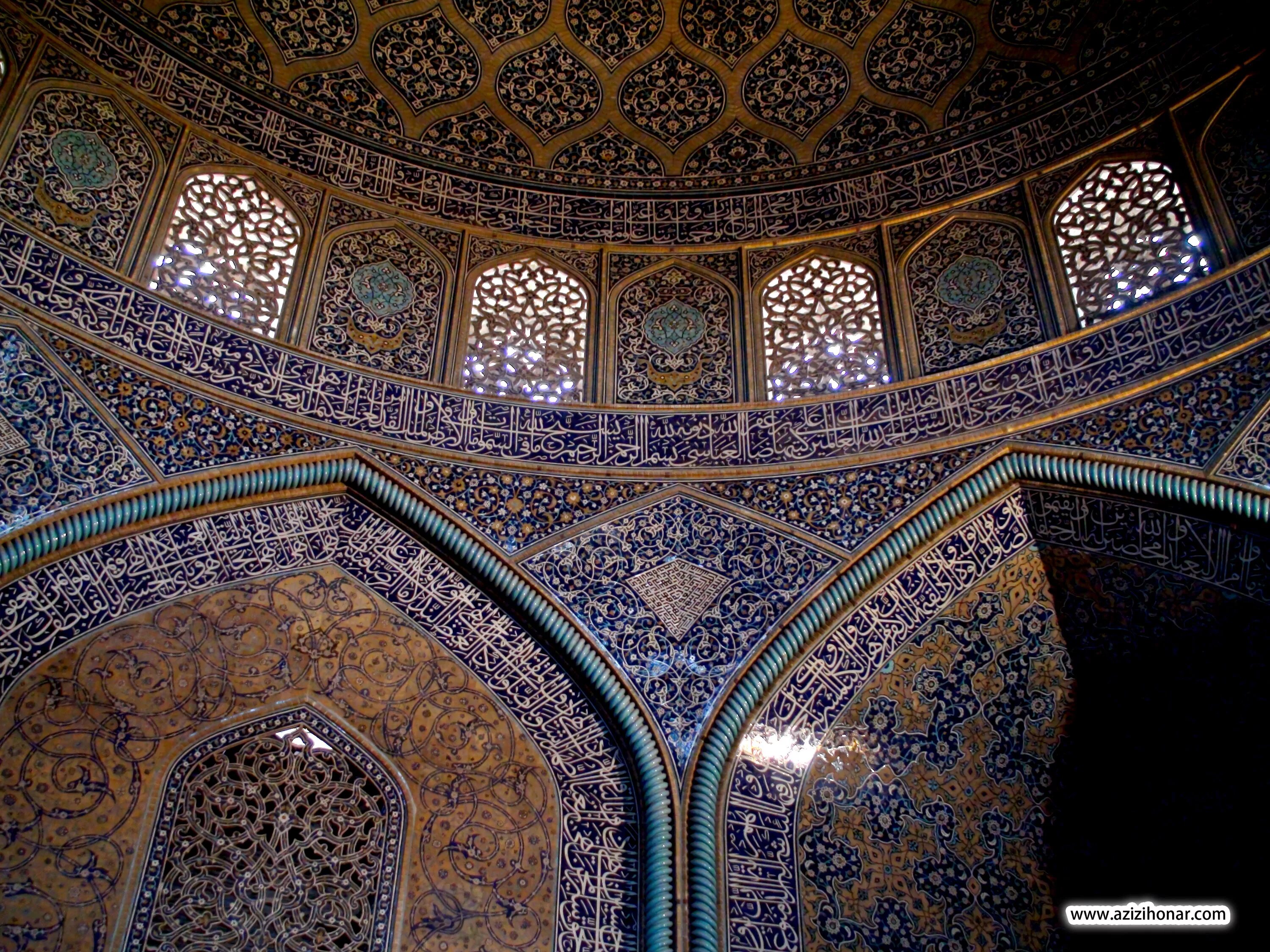 Мозаика орнамент мечеть имама Исфахан. Михраб Соборной мечети в Исфахане. Мечеть шейха Лютфуллы – Исфахан, Иран. Исфахан средневековые минареты. Свод мусульманских