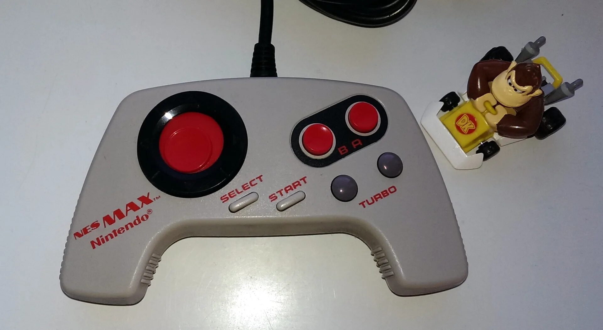 Max controller. Nes max controller. nes разъемы. ga-7000 nes. контроллер max9789a.