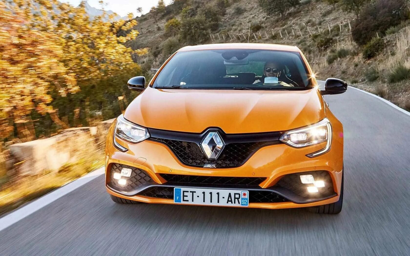 Стоимость renault. Рено Меган 2018. Renault Megane RS 2018. Рено (Renault) m5.. Марка машины Ренаулт.