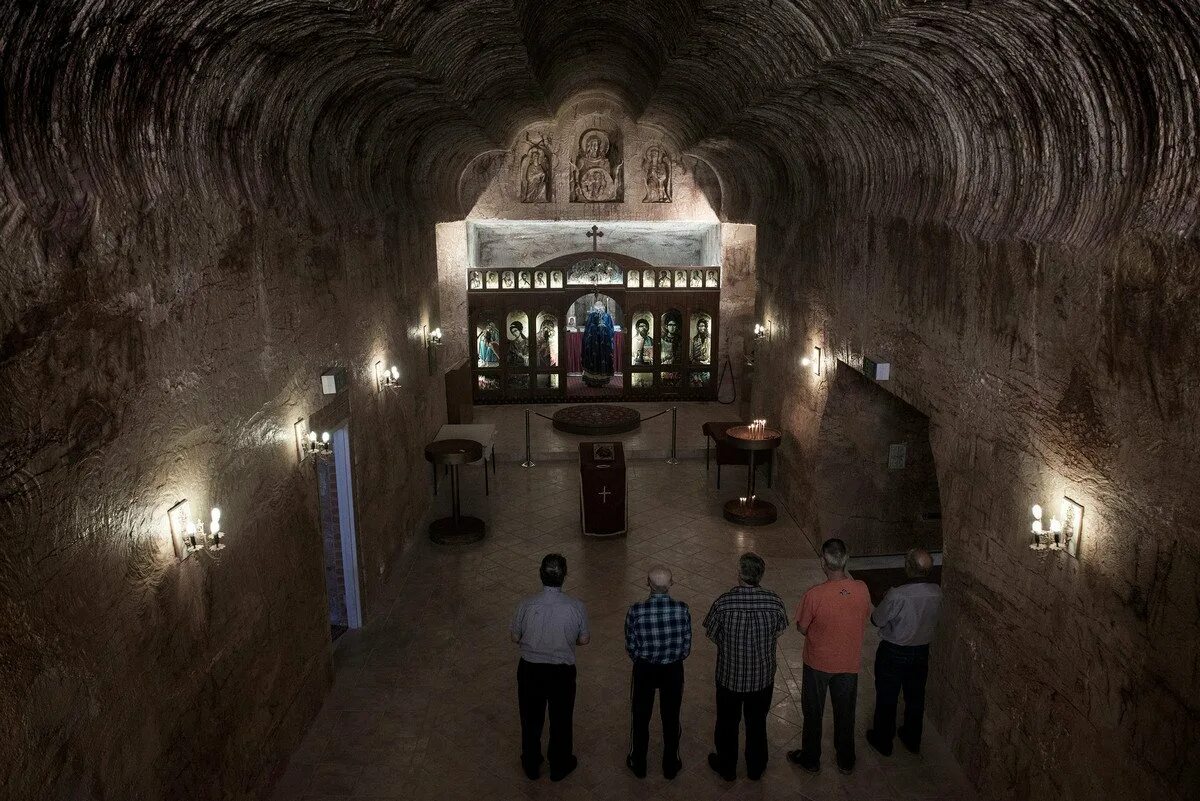 Подземный город деринкую турция. Где подземный город. Деринкую шахты. Подземный город в австралии. Подземный город каймаклы каппадокия.