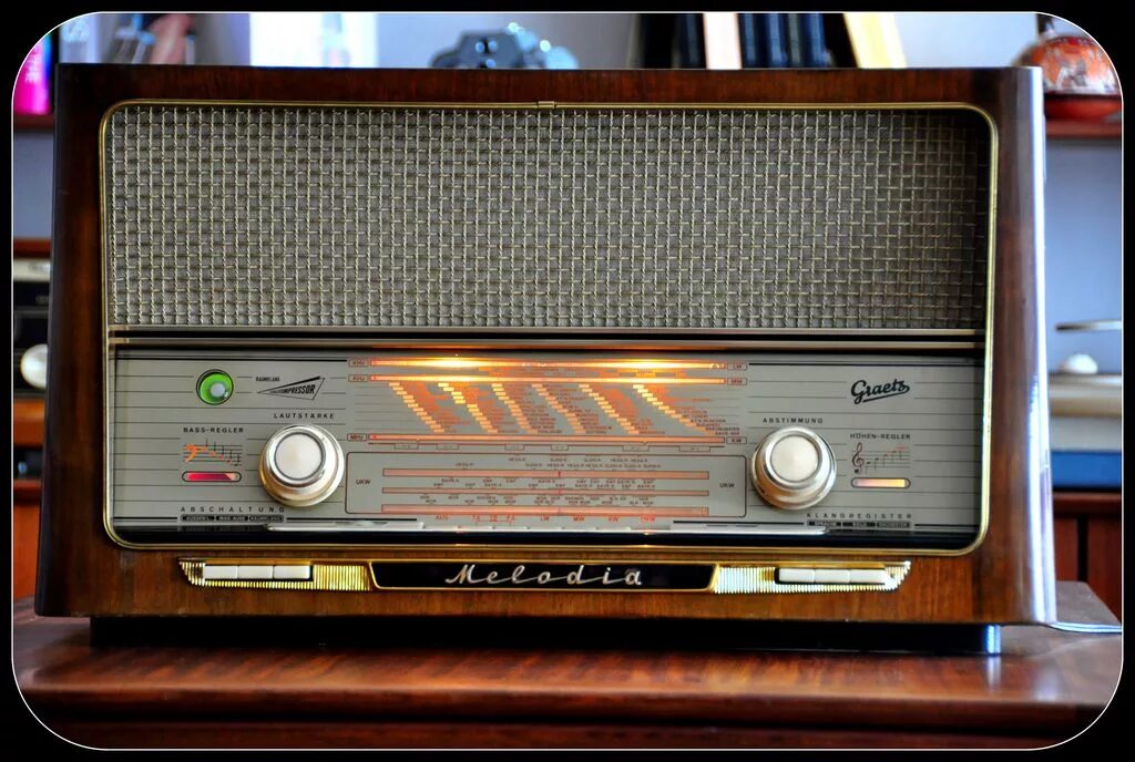 Прома радио. Радиоприемник Graetz. Радиоприемник Graetz Melodia 4r. Радиола Соната 1963. Graetz телевизор.