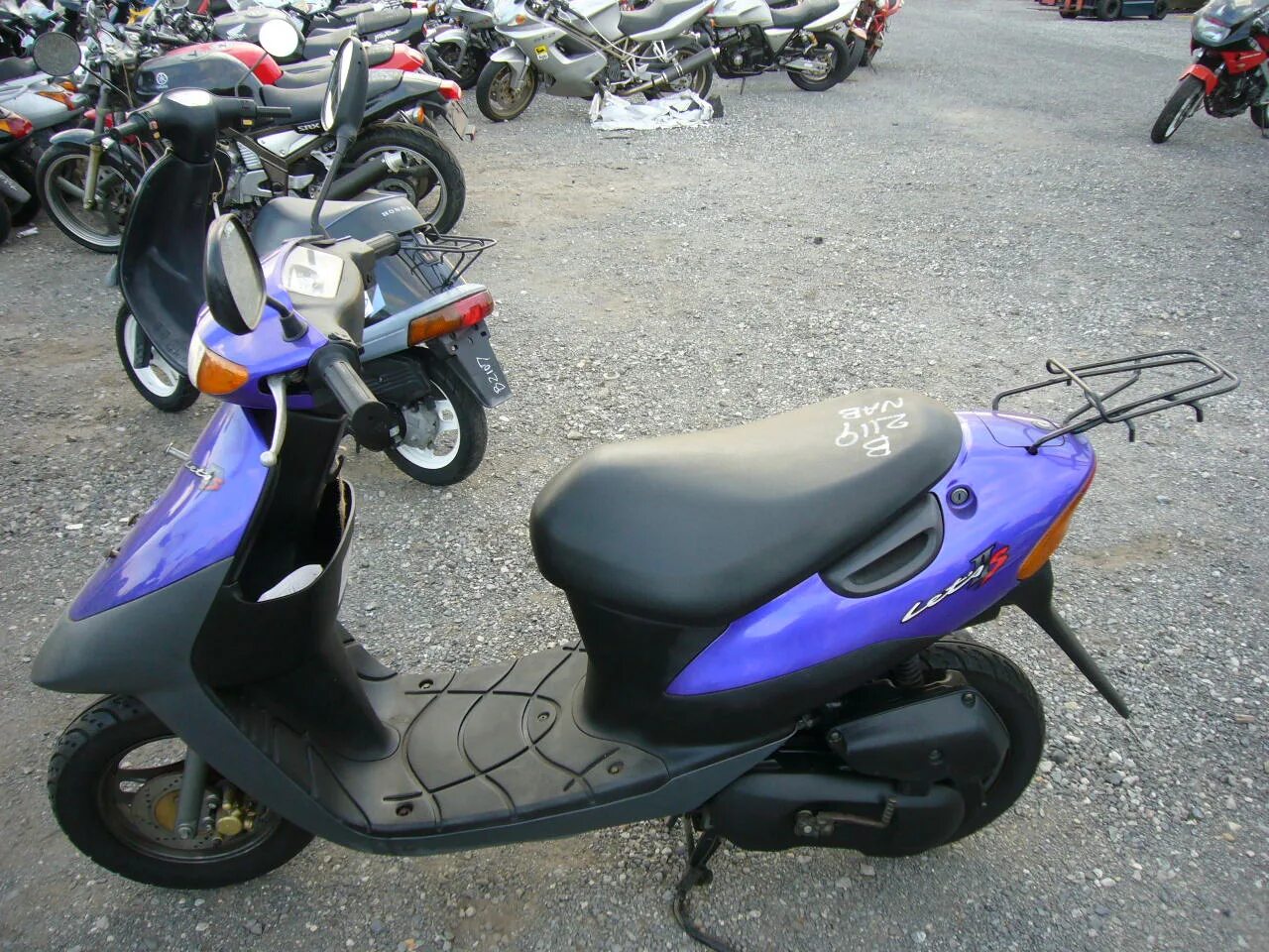 Suzuki Lets 2 s. Скутер Suzuki Lets 1. Мопед Suzuki Lets 2. Suzuki Lets 2 2001. Мопед сузуки летс