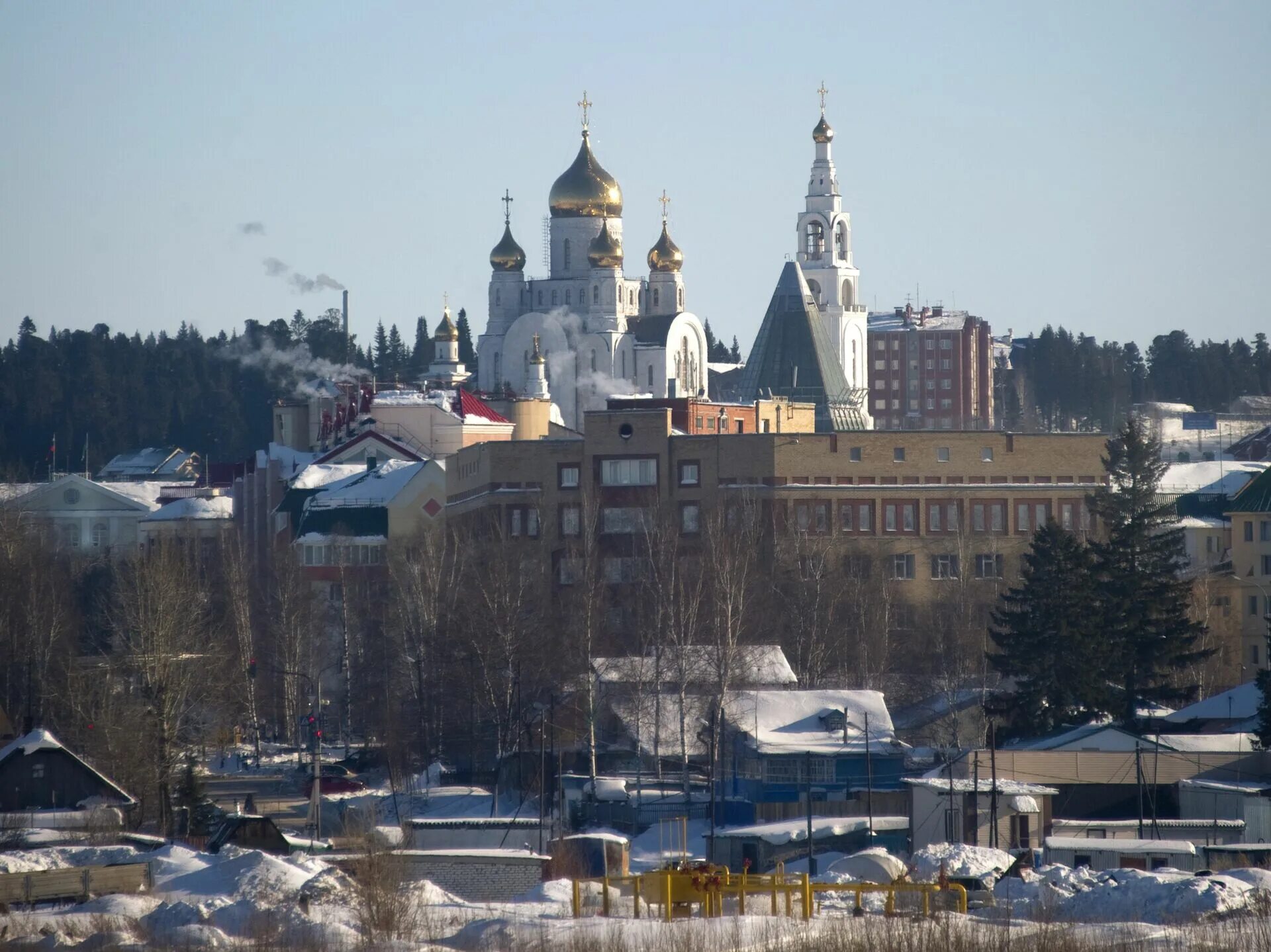 Зима в Ханты-Мансийске. Ханты-Мансийск река в городе. ГРАНДФОТО Ханты-Мансийск. Акулов Ханты-Мансийск.