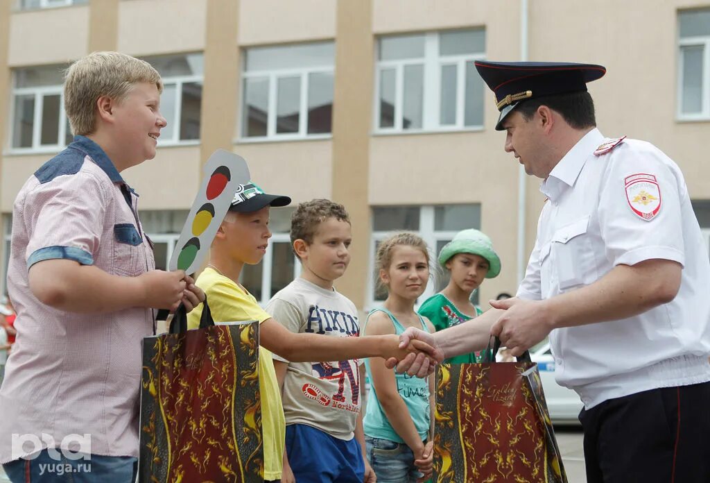 Хворостов ГАИ Ставрополь. ГИБДД Ставропольского района Самарской области. Горбатка ру день ГАИ. Гибдд ставрополь телефон