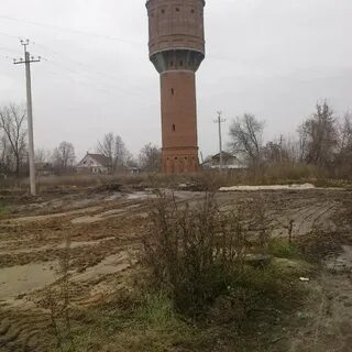 Ржавая водонапорная башня
