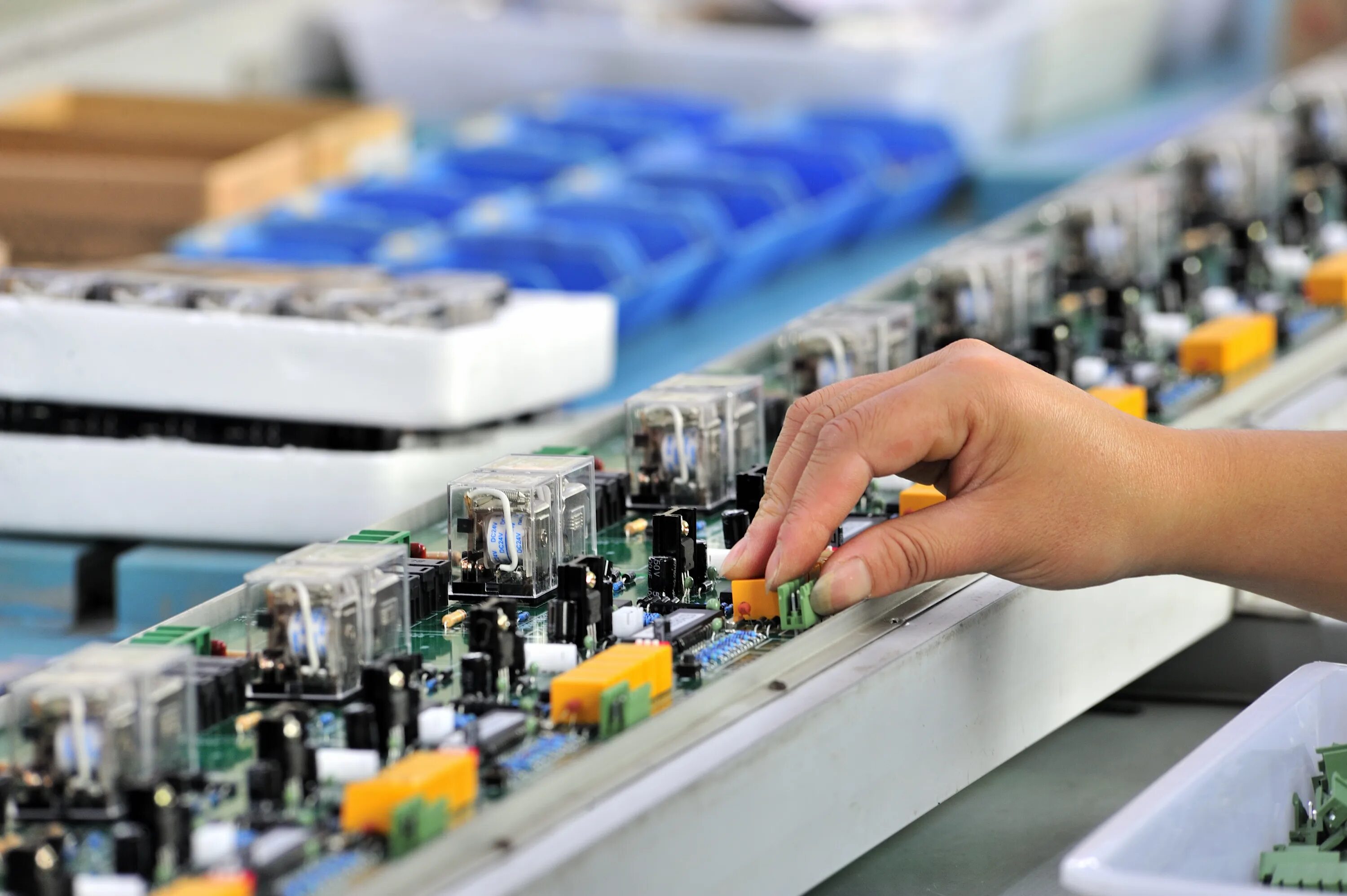 Производство микроэлектроники. Manufacture electronic. Производство электроники. Manufacture electronic. Промышленность электронная промышленность.