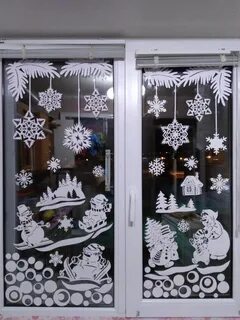 В каком стиле украсить окно к Новому году