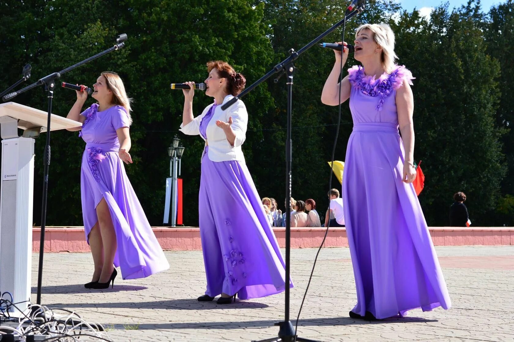 Рп5 людиново. РДК Людиново. Людиново Калужская область. Дом культуры Людиново. Людиново танцы.