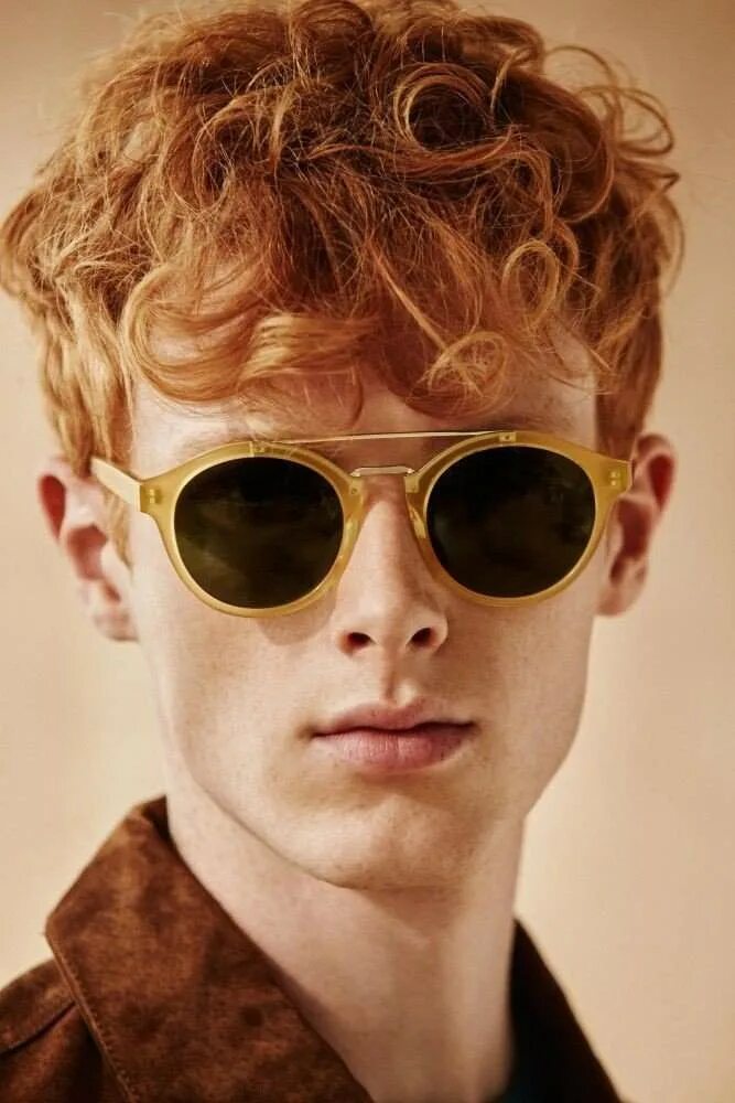 рыжая в очках. прическа для рыжих волос мужская. рыжий мужчина в очках. рыжий мужчина в очках. рыжий парень в очках.